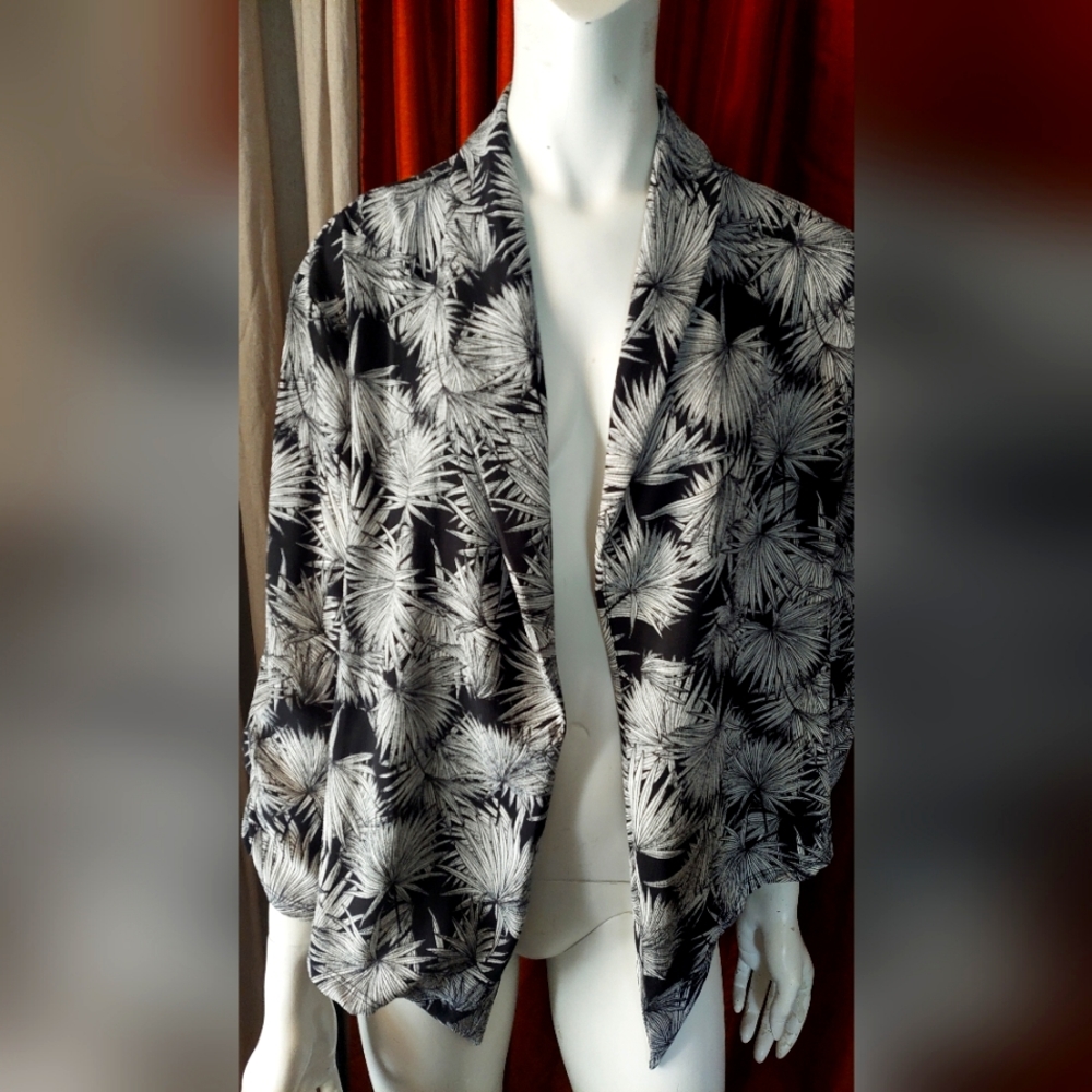 Light weight 1/2 arm jacket